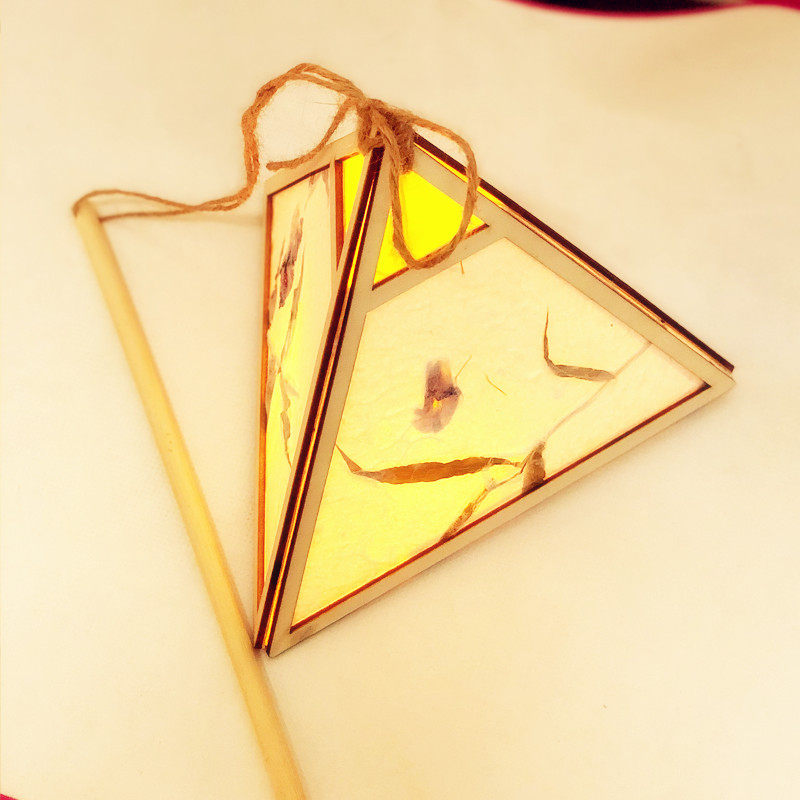 元旦宣纸挂件包挂件材料diy花草三角形发光手提灯笼