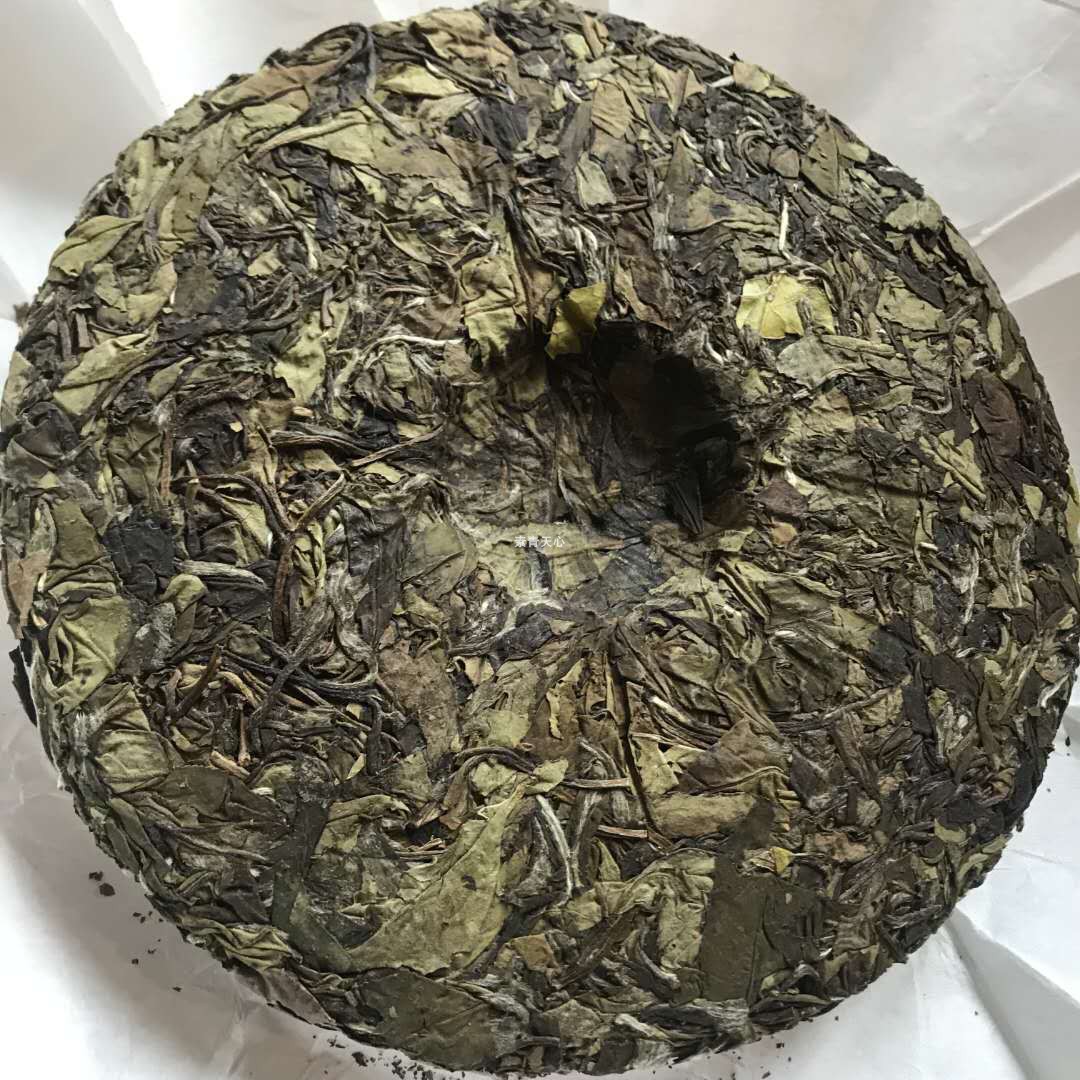 贡眉2018年福鼎白茶太姥山方家老树茶饼高山日晒贡眉