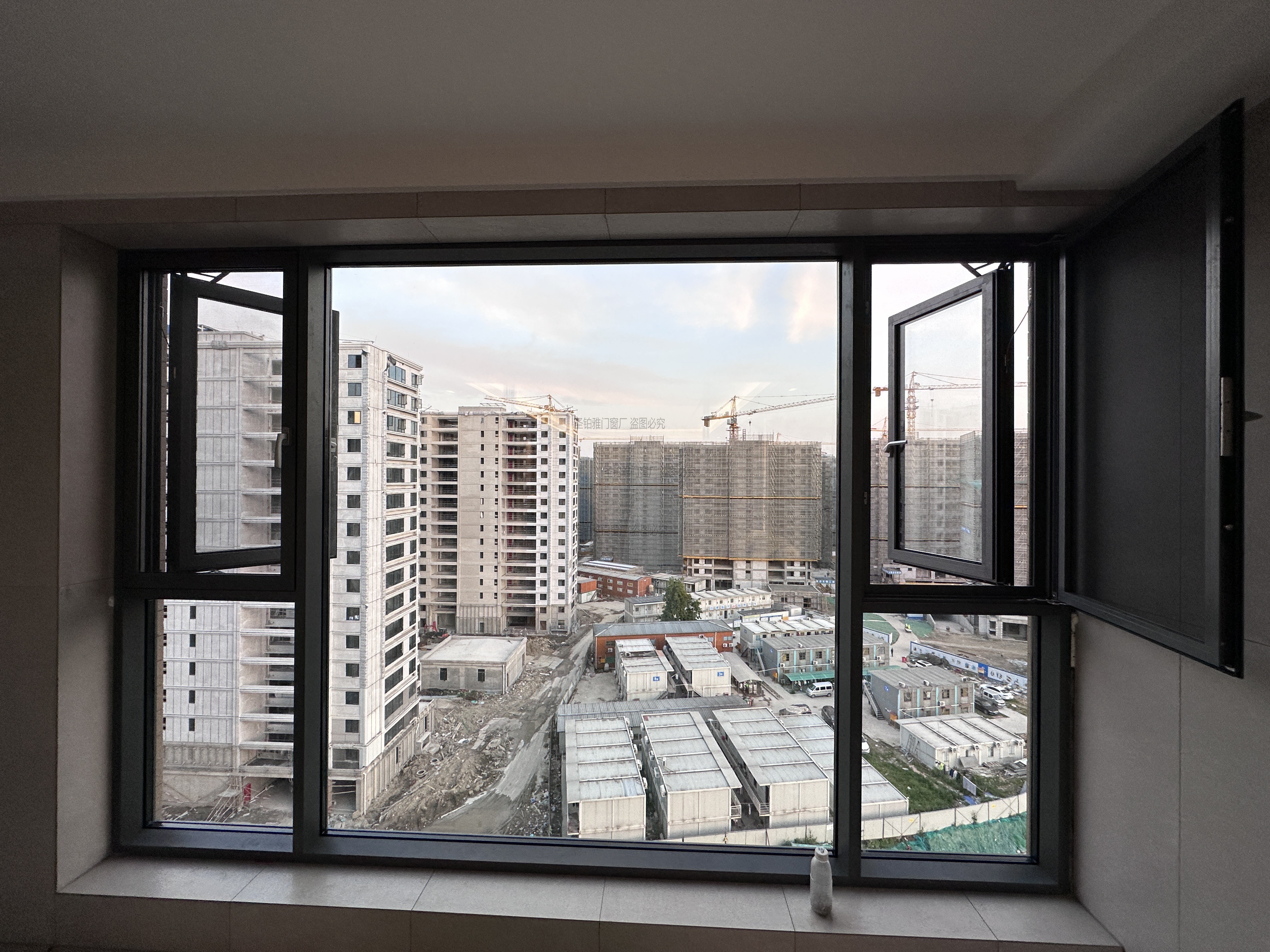 杭州断桥门窗封包阳台落地双层玻璃隔音开窗断桥铝窗