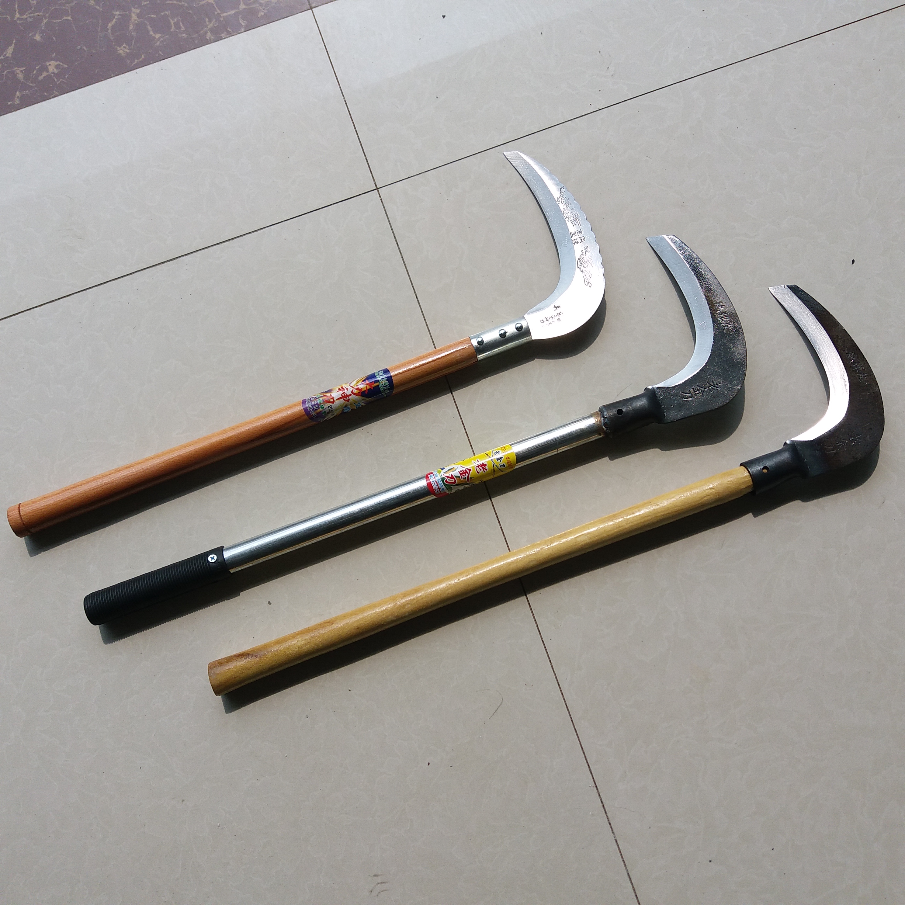 3毫米加厚锻打夹钢镰刀头农具柴刀割草镰刀收割稻/麦镰刀竹刀包邮