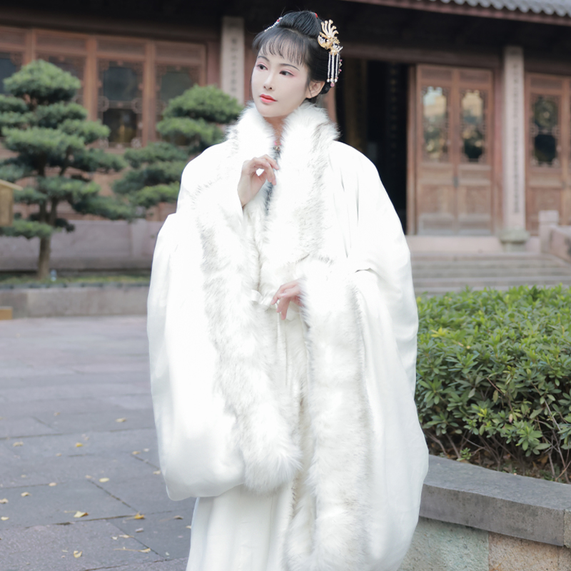 织尚御司原创汉服毛领大氅秋冬双层加绒加厚汉服