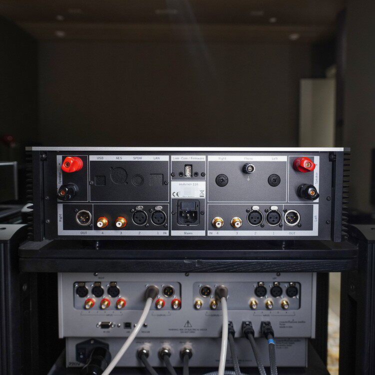 瑞士soulution登峰hifi音响大功率合并功放全新骏韵功放