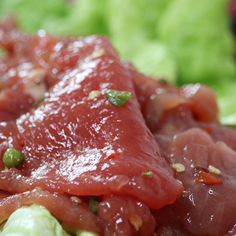 牛肉藤椒肉片新鲜麻辣水煮毛肚火锅菜品食材牛肉卷