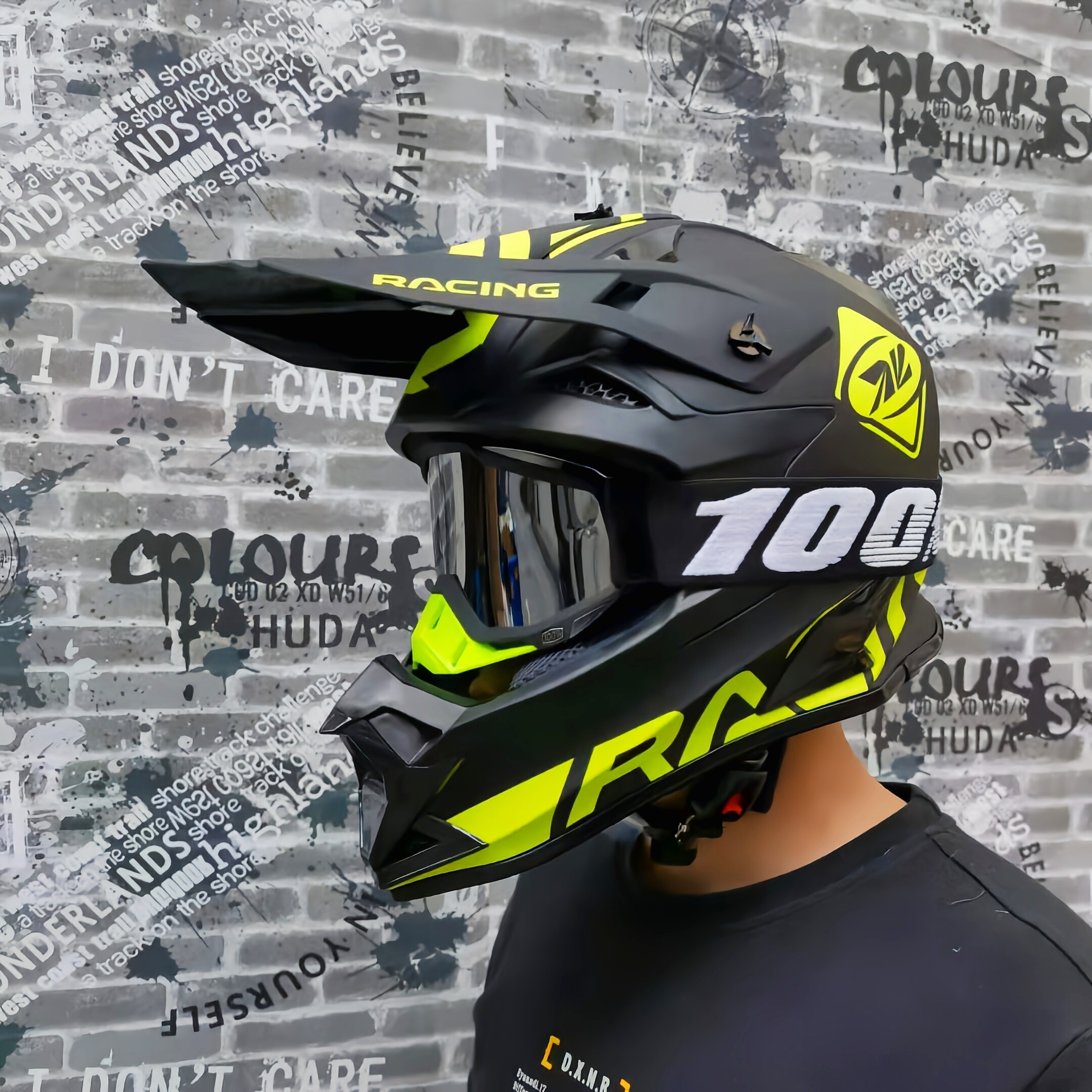 越野头盔摩托车山地速降赛车成人四季通用100摩托车头盔