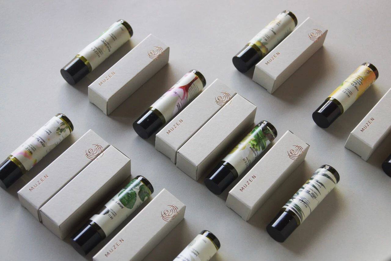 现货授权台湾根本芳疗attar红花缅栀平衡净脂复方精油