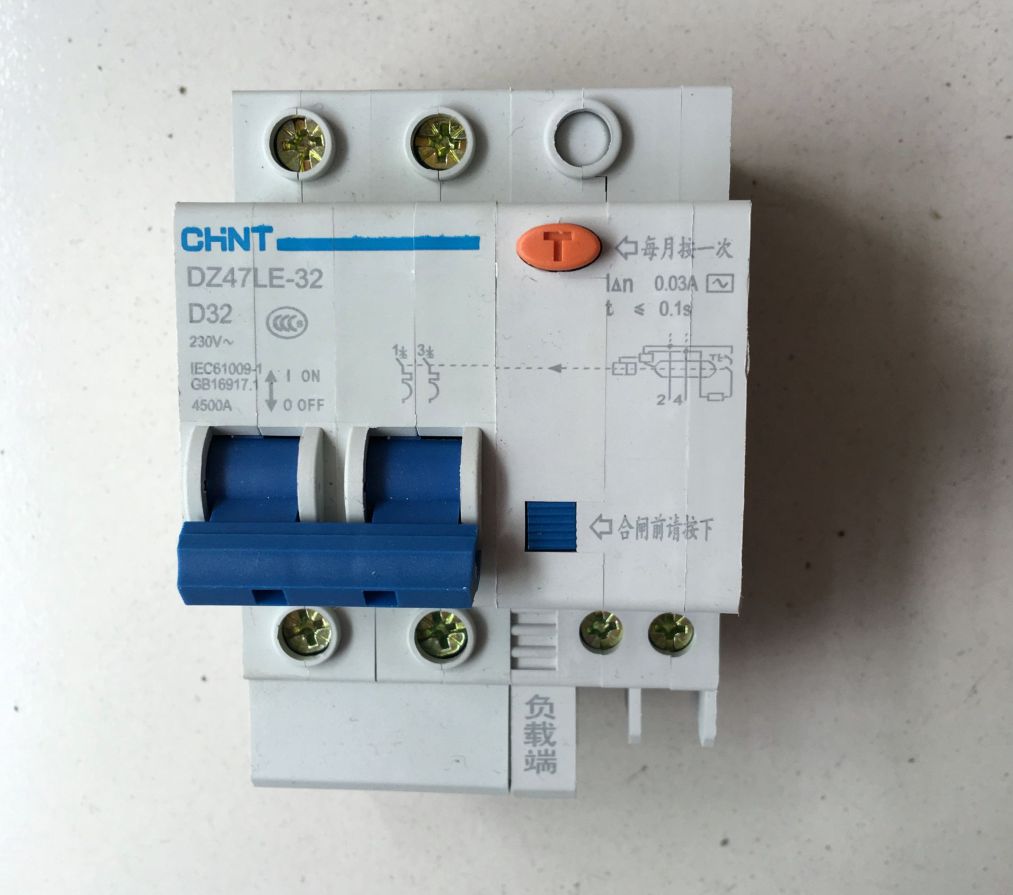 正泰漏电保护器断路器家用带保护空开dz47le1p2p3p3pn4p漏电保护器