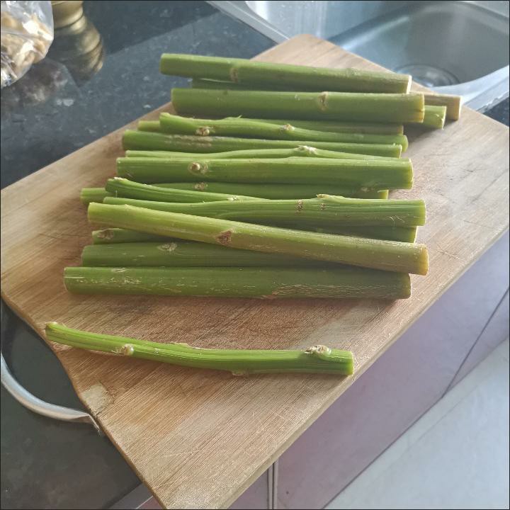 苋菜茎刺苋梗食用新鲜菜梗汗菜臭菜臭豆腐原料叶菜类