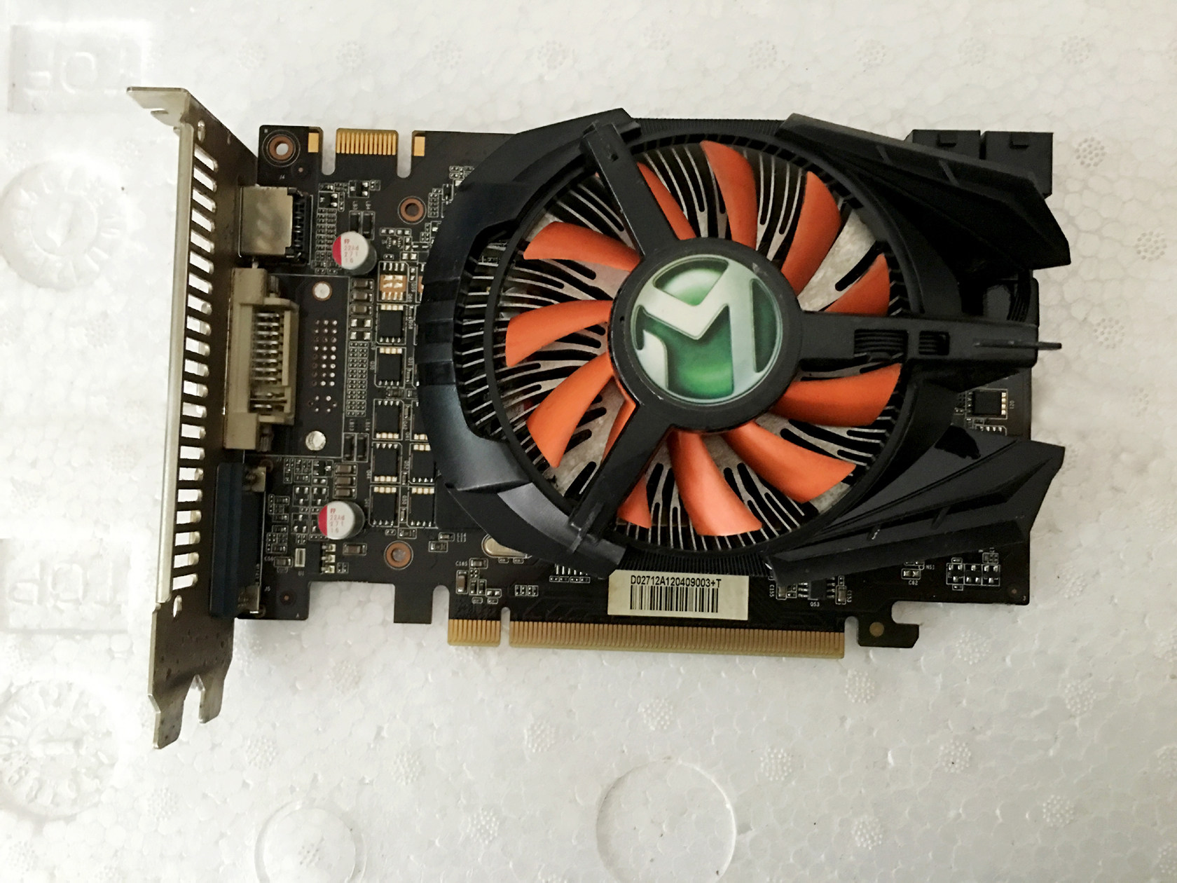 影驰品牌gtx560se台式独立游戏显卡1g192bit显卡