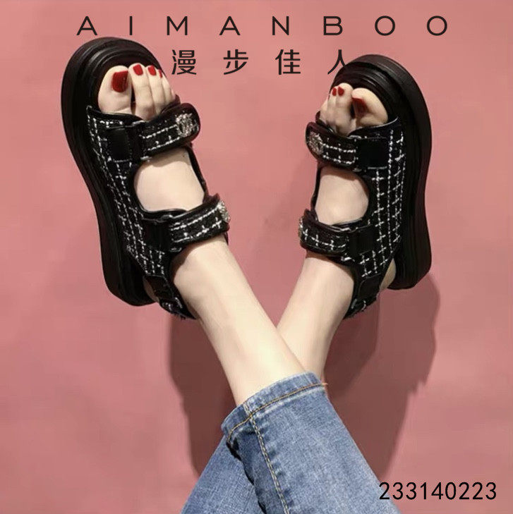 漫步佳人2020夏款小香风呢料舒适露趾百搭通勤厚底时装凉鞋