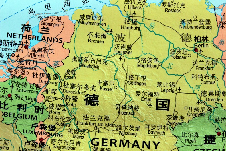 世界地图挂图2020商务办公对照中外文系列地形地势一般用中国地图