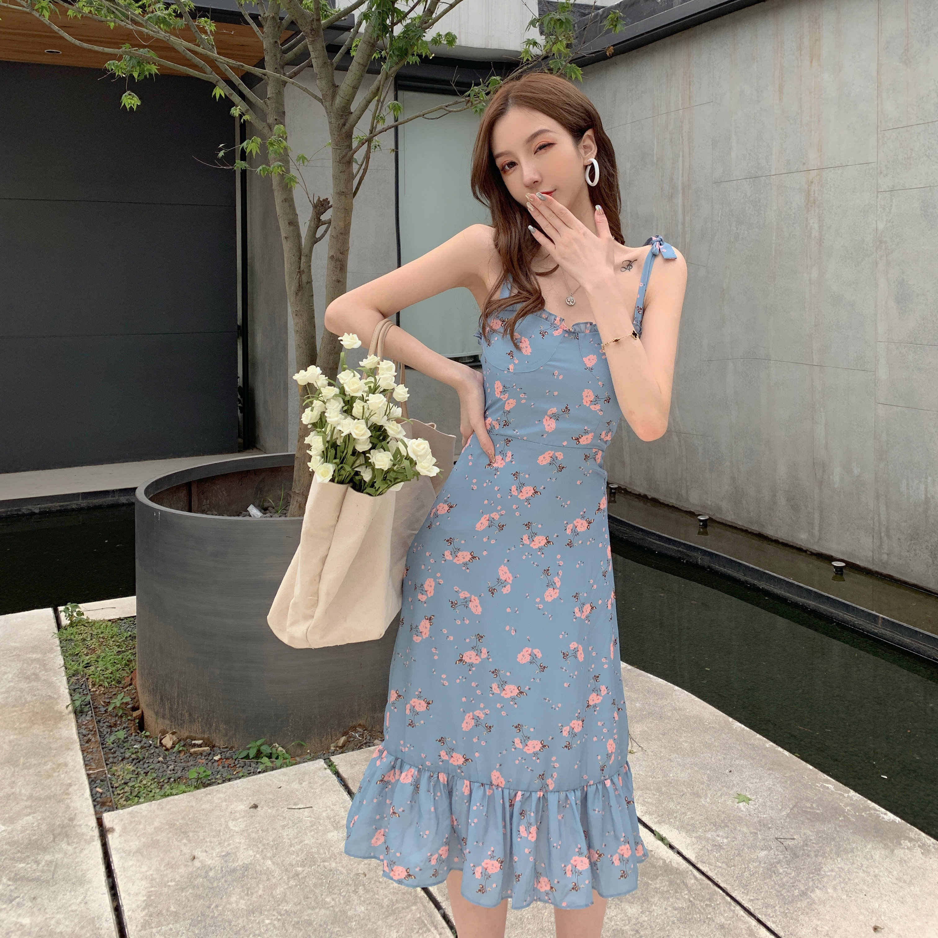 扑啦啦韩风甜美吊带碎花连衣裙女高腰显瘦中长款荷叶边雪纺裙子夏