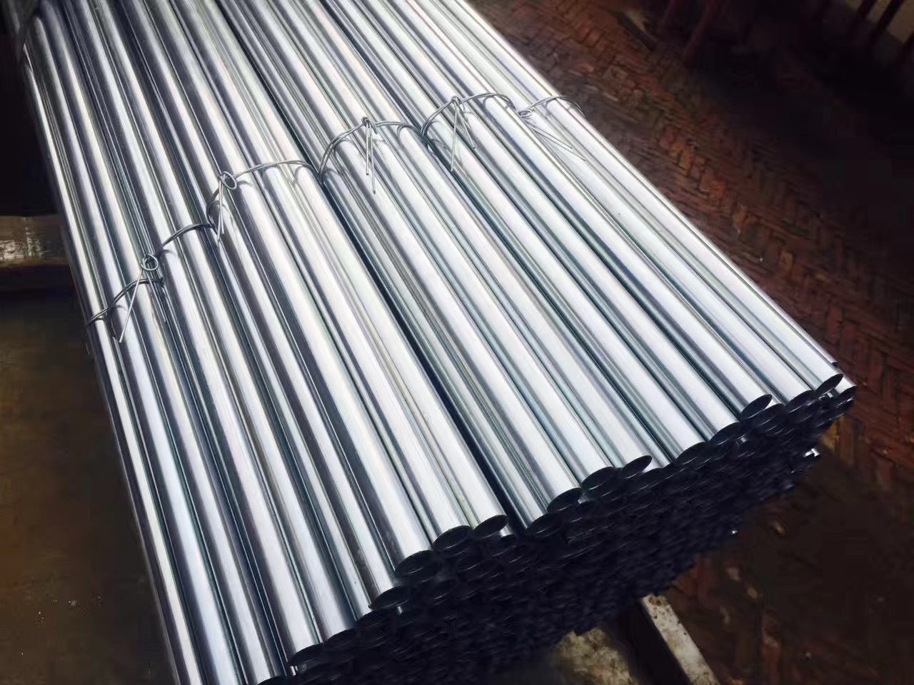 镀锌jdg电线50kbg金属穿线薄壁热镀电缆缆线电线管