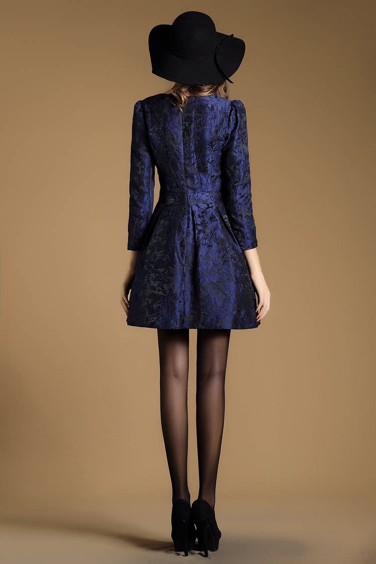 2018女装秋冬新品欧美大牌裙子长袖修身显瘦高档优质提花连衣裙