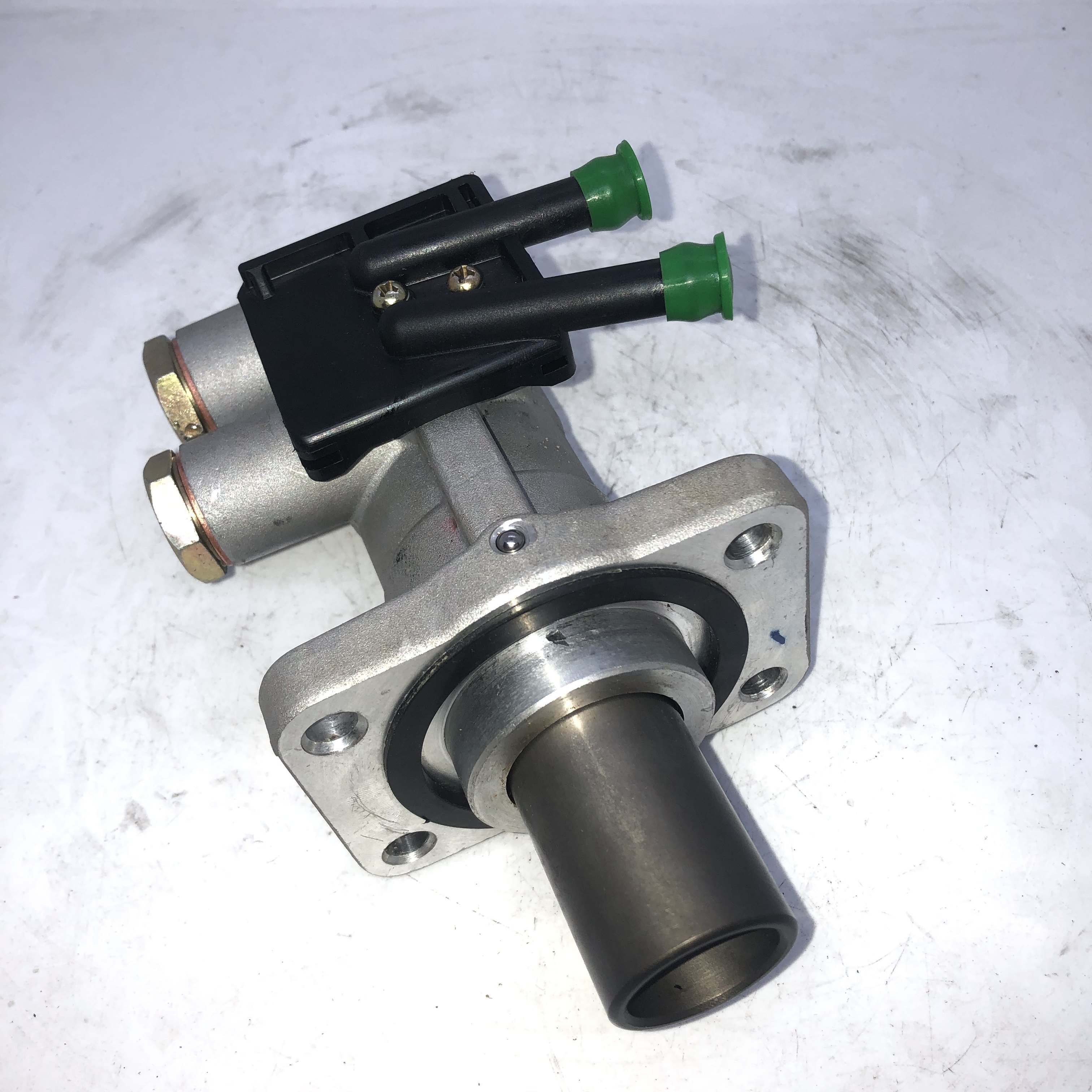 助力福田汽车马可奥铃ctx捷运制动刹车总泵真空刹车泵(abs)