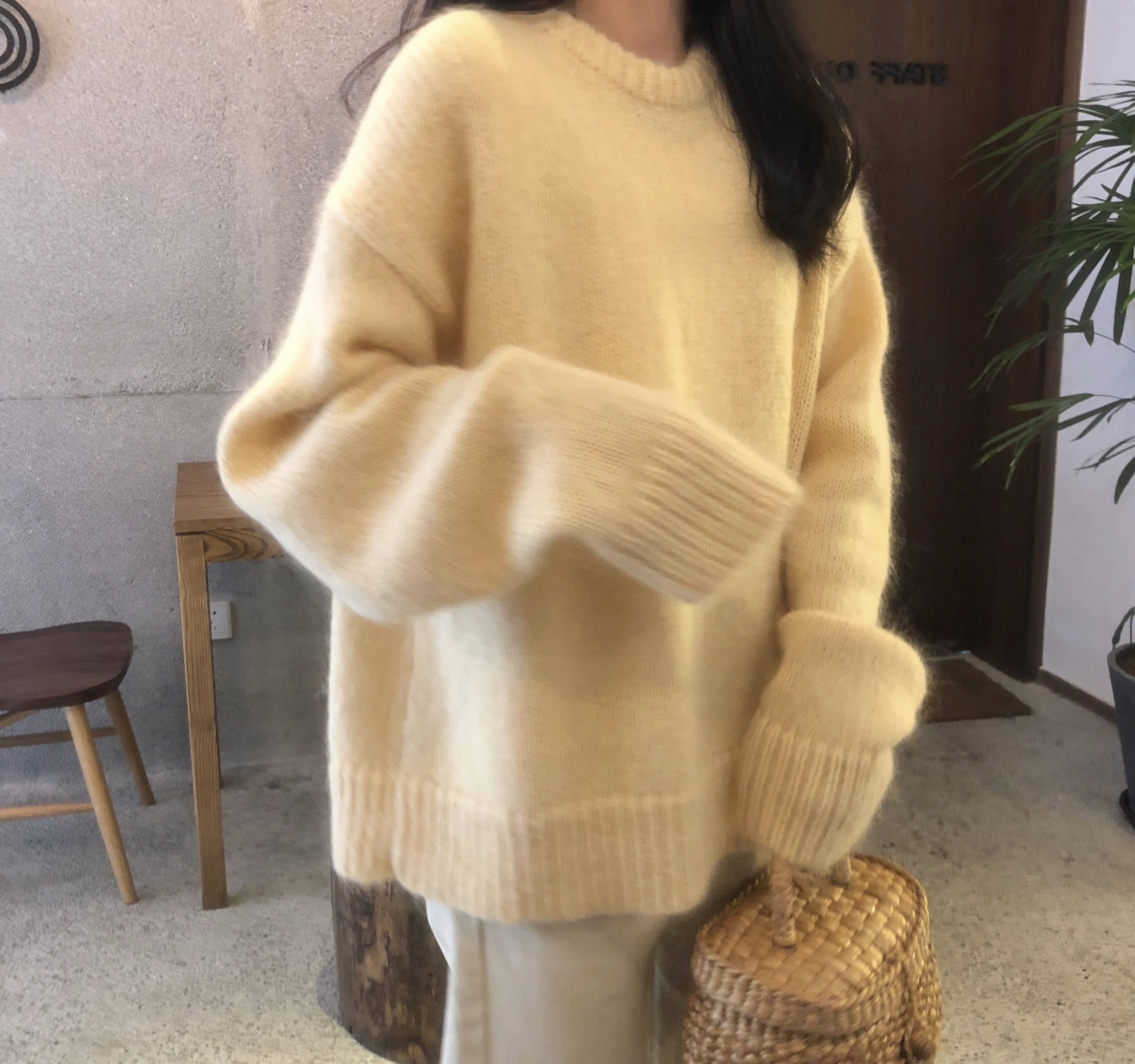 超仙奶黄色马海毛套头毛衣女宽松慵懒风圆领百搭甜美秋冬外穿加厚