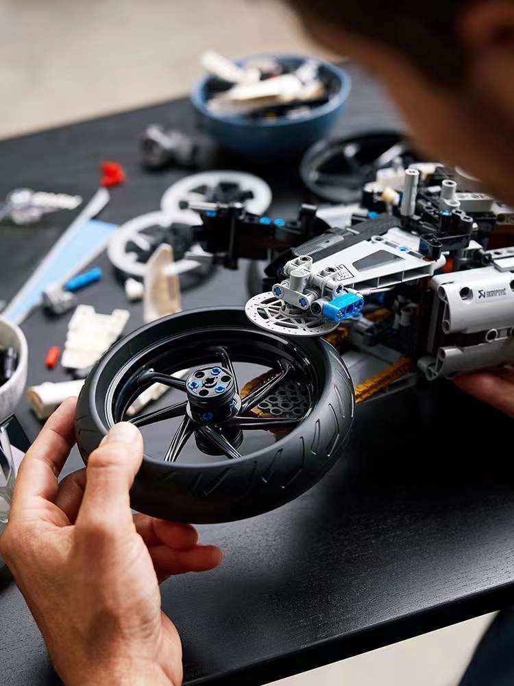 乐高42130宝马摩托车m1000杜卡迪机械科技男孩子积木建构