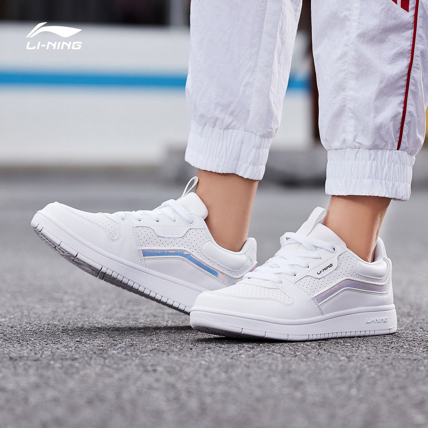 李宁休闲鞋女鞋春夏季百搭情侣小白鞋时尚低帮板鞋官方旗舰运动鞋