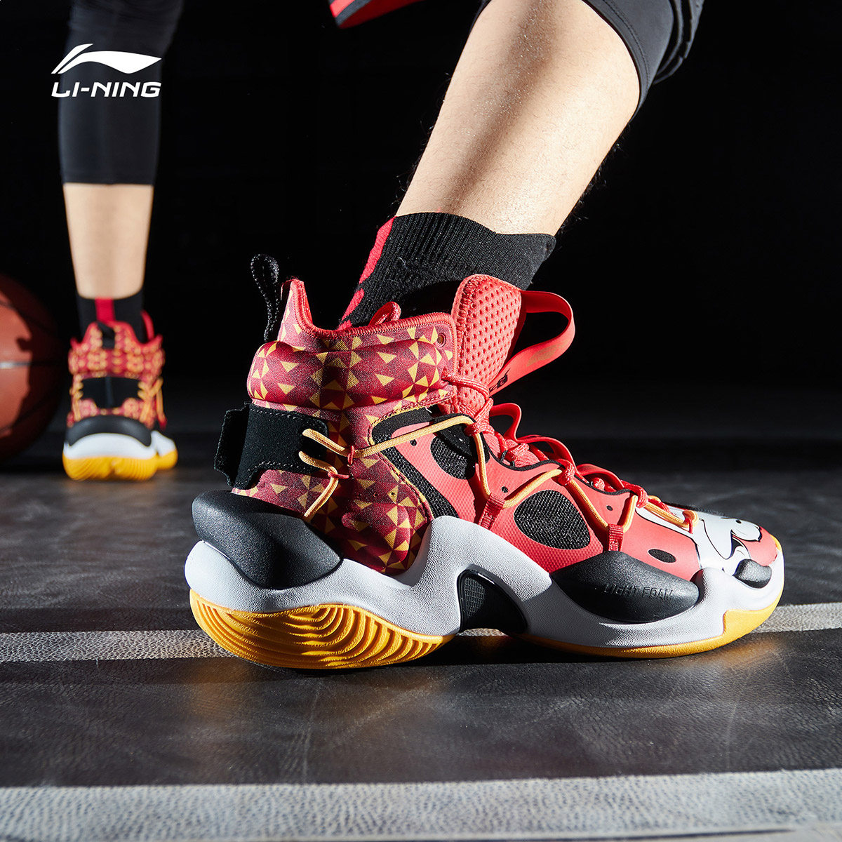 黄三怪-我的严选网 鞋子 李宁篮球鞋男鞋官方新款空袭6 premium减震
