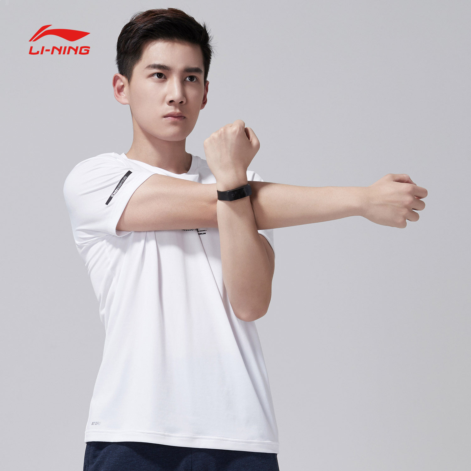 李宁短袖t恤男2018新款训练系列圆领秋季短装针织运动服ahsn301