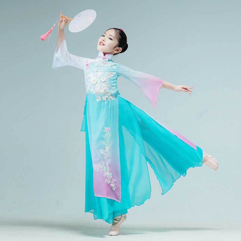 儿童古典演出服飘逸中国国风清新淡雅扇子舞蹈儿童演出服