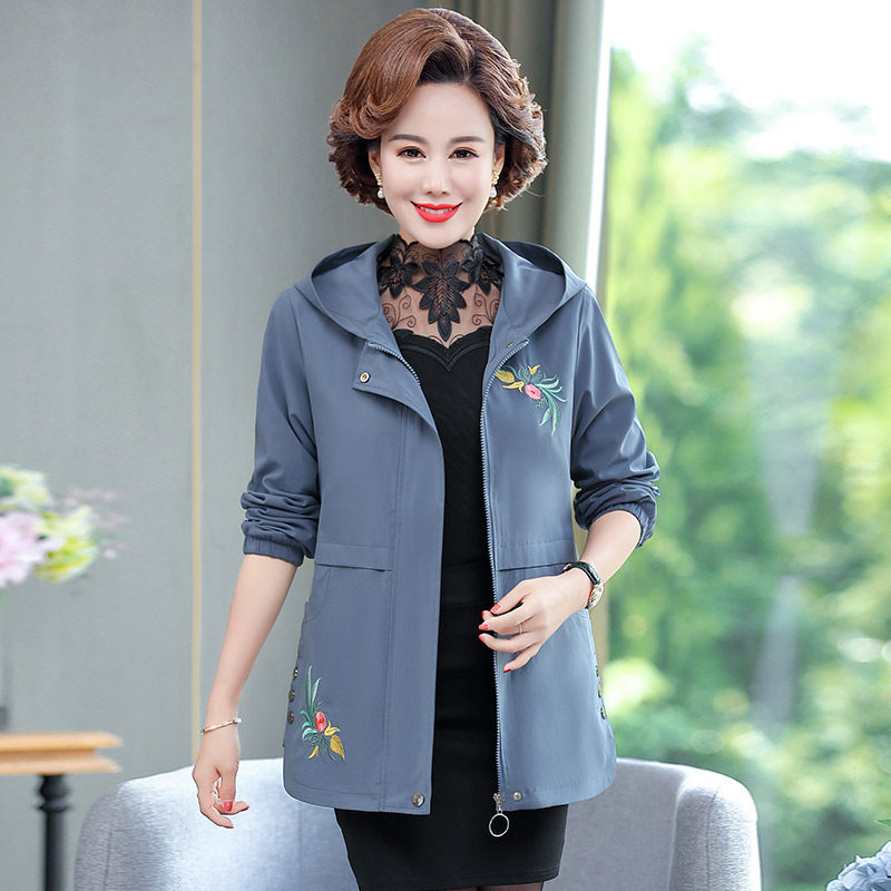 2020新款中年妈妈秋装洋气外套中长中老年女装中老年女装