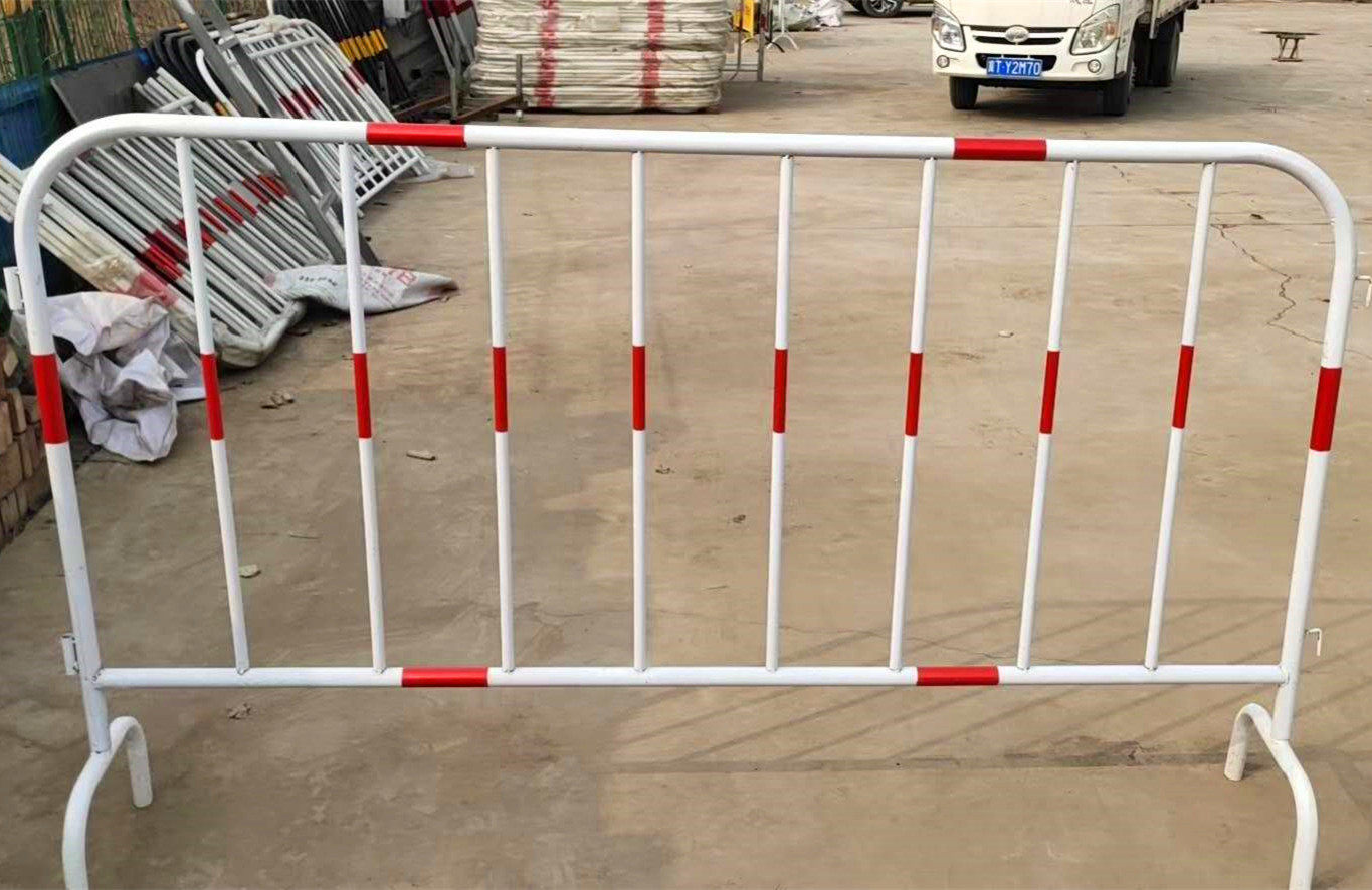 铁马护栏厂家现货交通安全防护栏工地施工镀锌围栏护栏