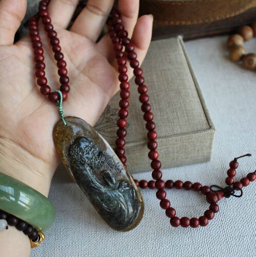 天然玉石保真和田玉河磨籽皮子手工雕刻达摩项链