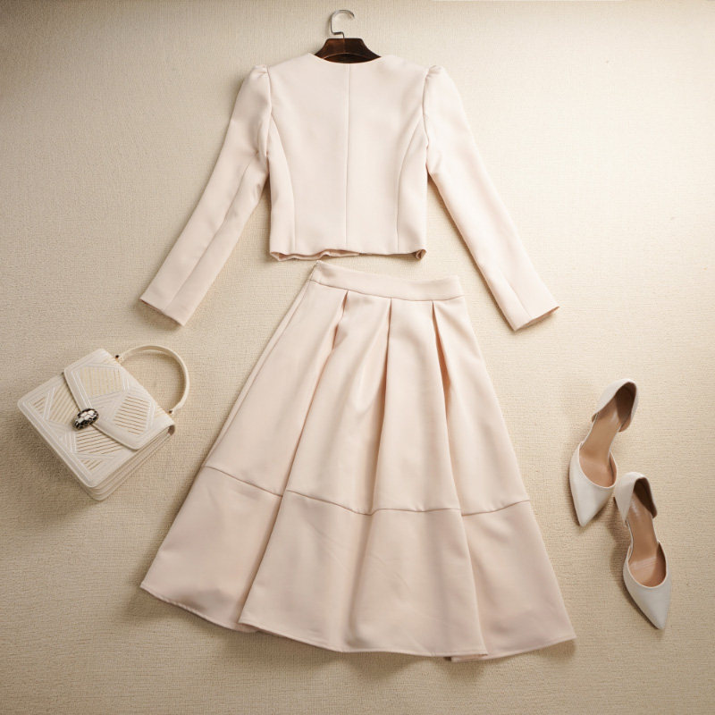 别致独特套装裙显瘦浅色系2022秋冬新款套裙时尚套装