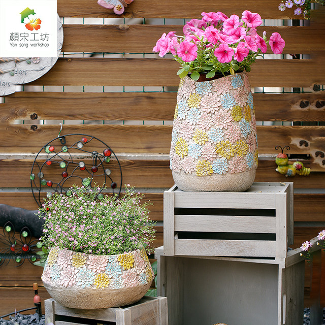 Outdoor garden decoration hand-painted creative retro tall flower jar flower pot home balcony courtyard layout gardening ornaments Outdoor garden decoration hand-painted creative retro tall flower jar flower pot home balcony courtyard layout gardening ornaments