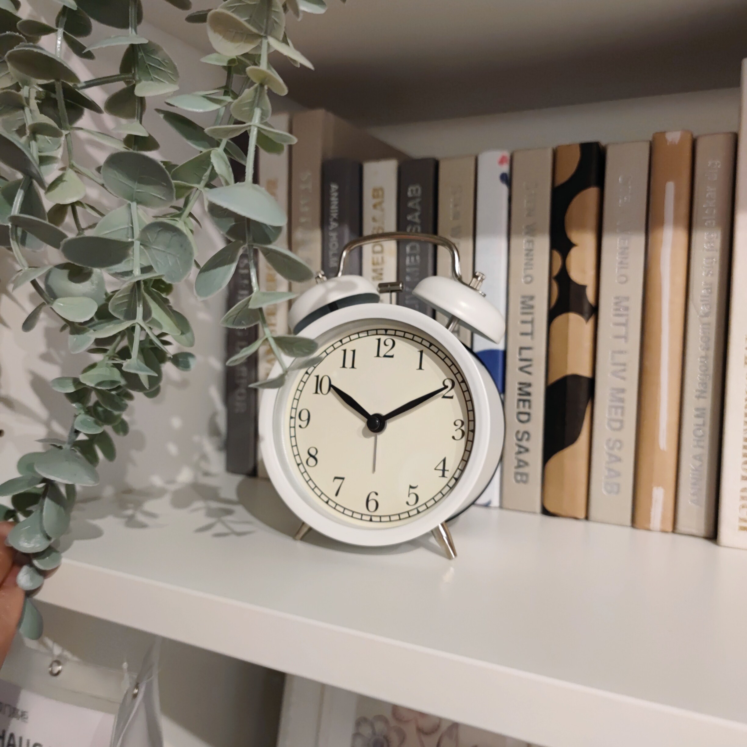 宜家德卡闹钟学生起床座钟台式时钟装饰石英钟座钟