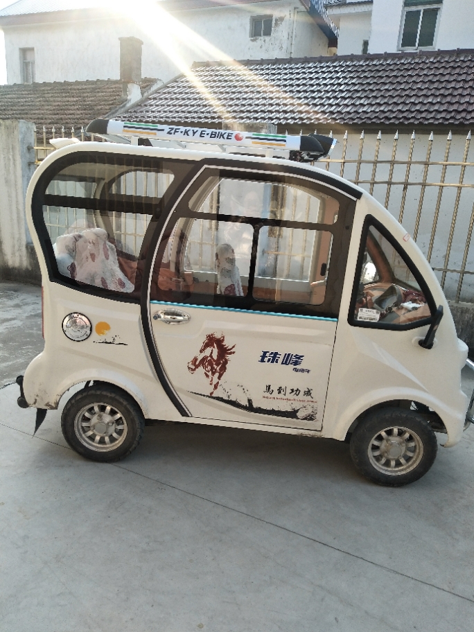 电动四轮车前挡风钢化玻璃金力珠峰原装df581015双曲更多电动车零