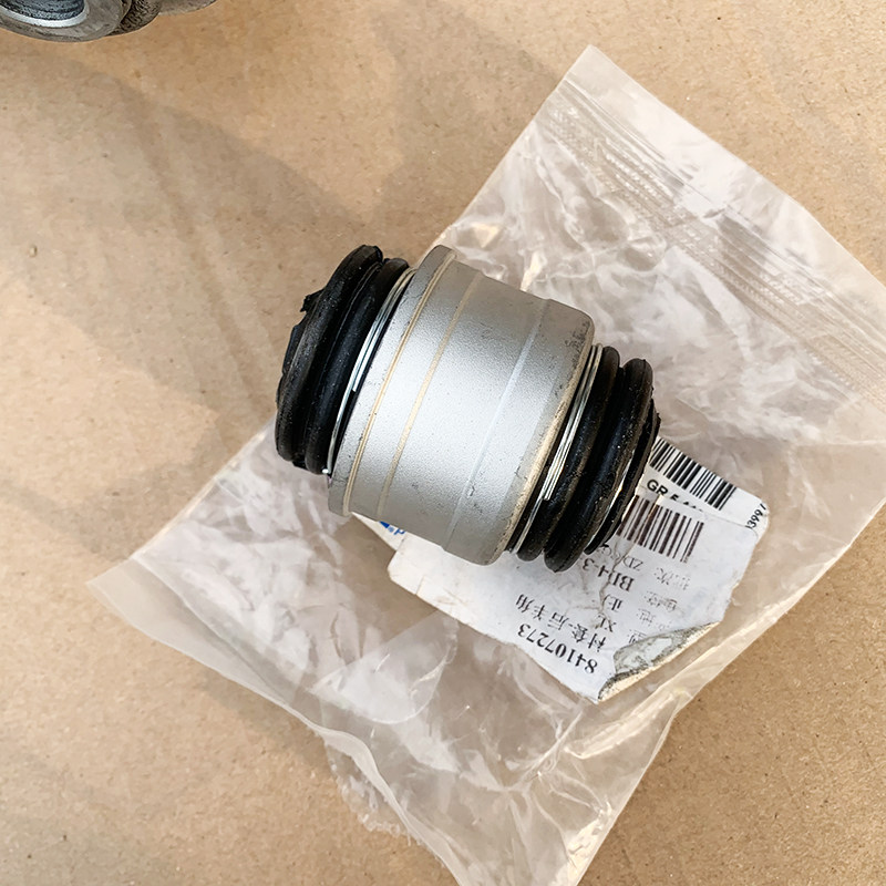 适用于别克全新君威新君越后羊角胶套万向节迈锐宝上下摆臂