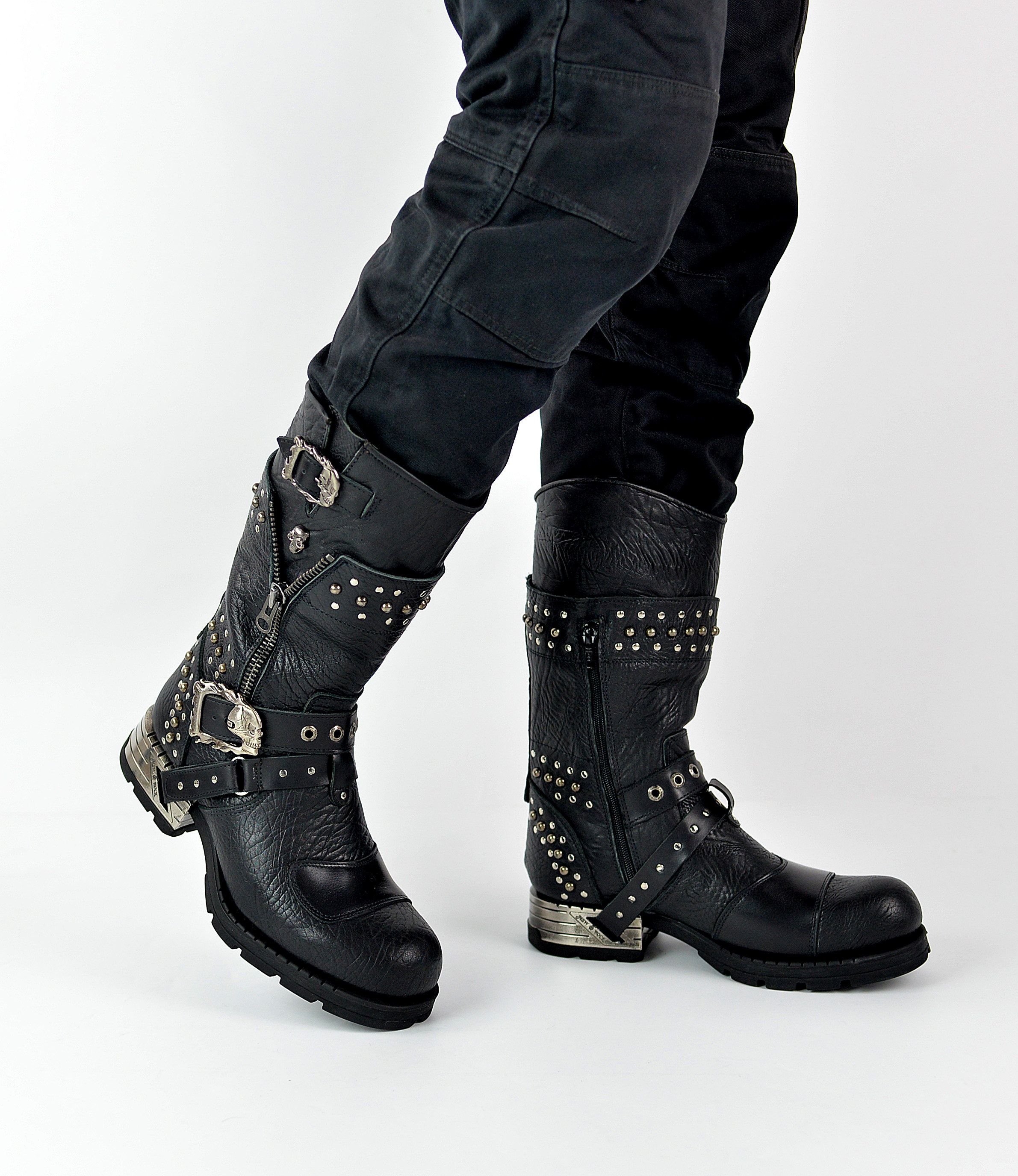 现货newrock西班牙铆钉哈雷机车中筒男鞋印第印第安时装靴