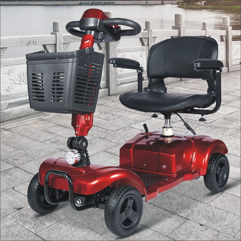 新款老年人残疾人电动代步四轮电瓶车松手即停爬坡电动滑板车