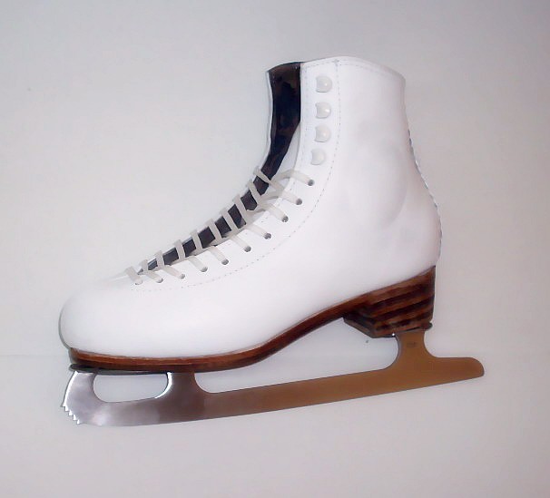 花样滑冰冰鞋像拖鞋图片