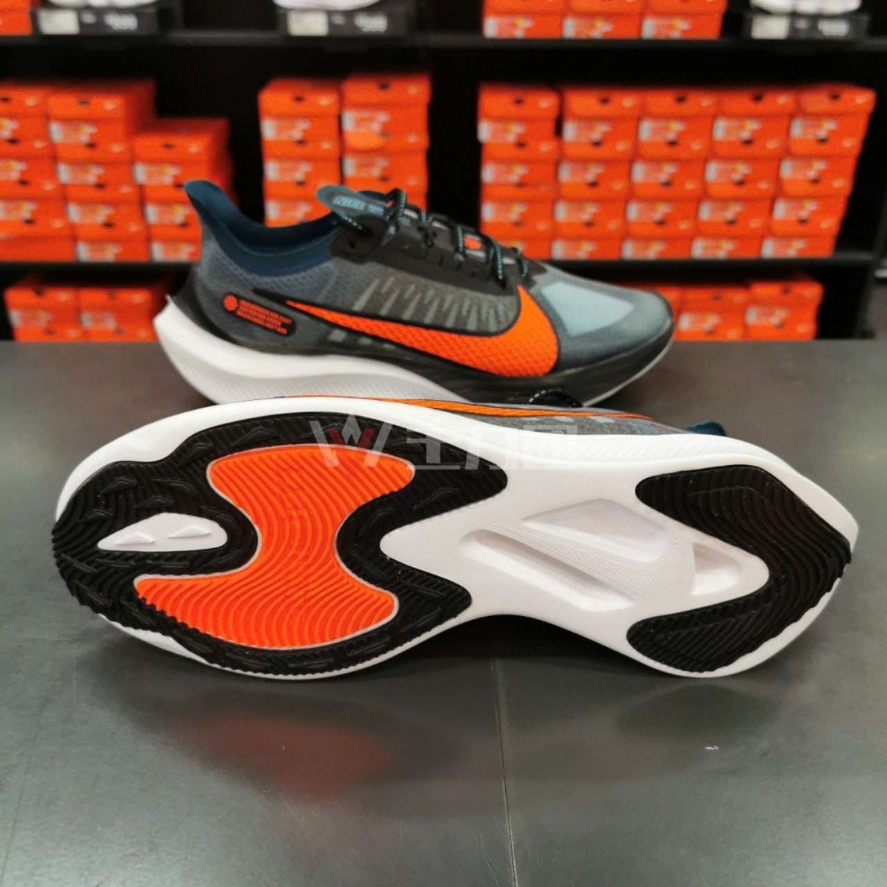 专柜正品耐克zoomgravity半透明马拉松缓震运动跑鞋跑步鞋