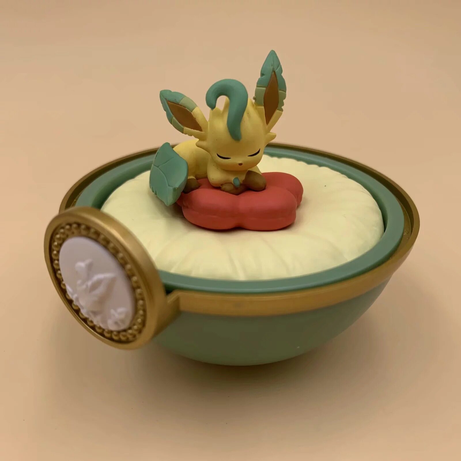 动漫摆件神奇宝贝手办伊布宝盒透明潮玩盲盒