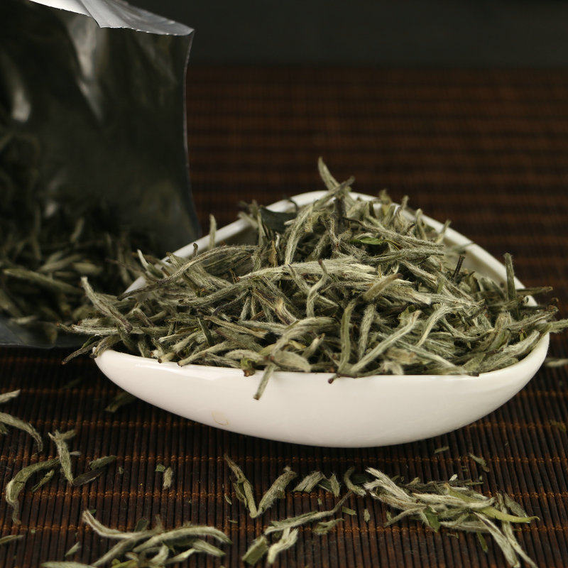 2罐中茶蝴蝶白茶w901银针白毫罐装散茶100克其它白茶