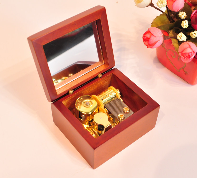 sankyo机芯花梨木质发条音乐盒八音盒生日礼物创意音乐盒