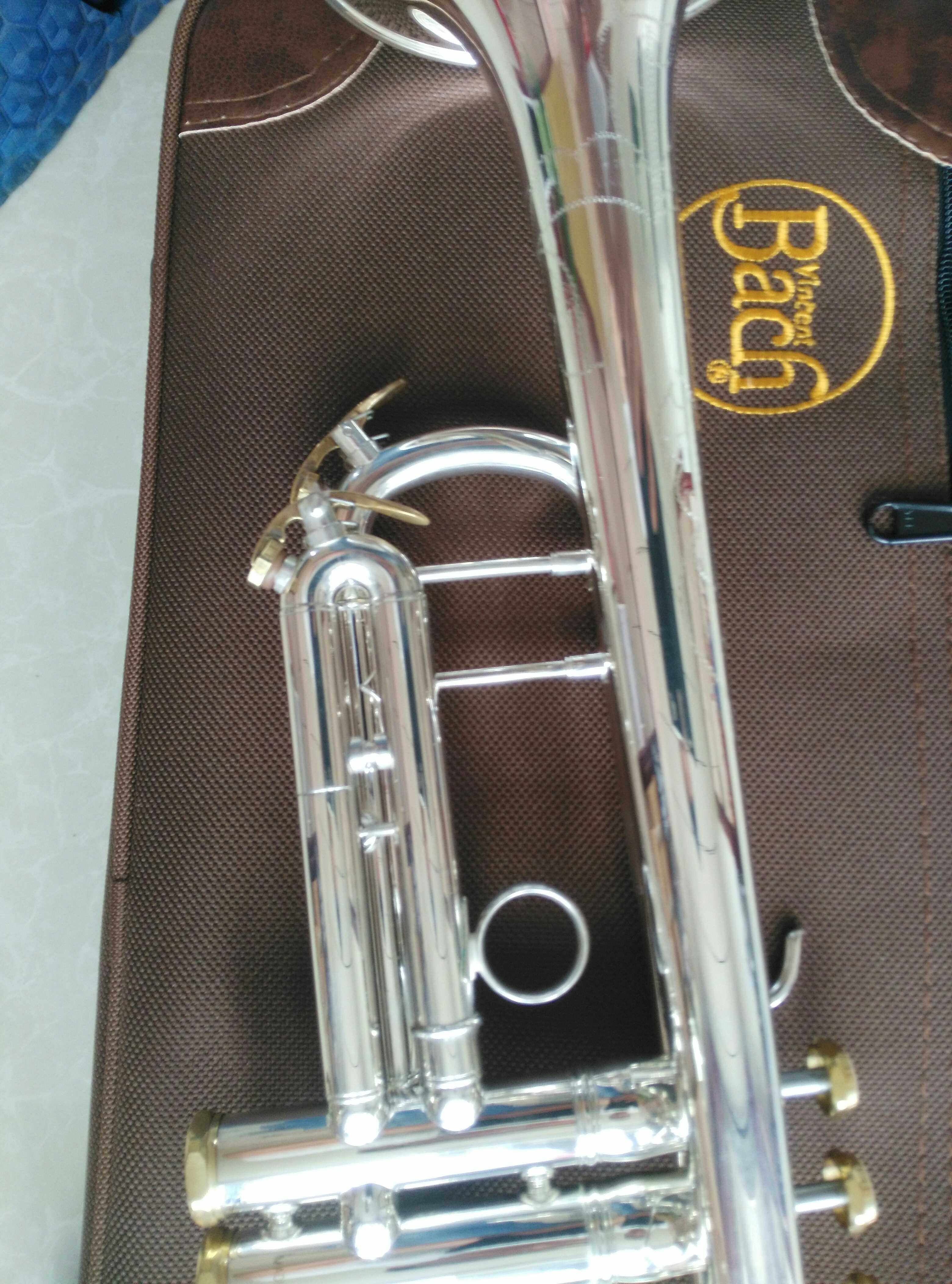 巴哈小号镀银金键全铜西洋乐器高级三音号正品