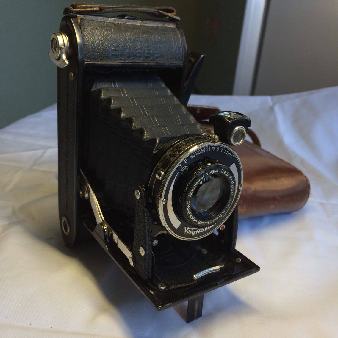 德产福伦达bessa皮腔120胶卷胶片菲林中古复古折叠相机成色好黑色