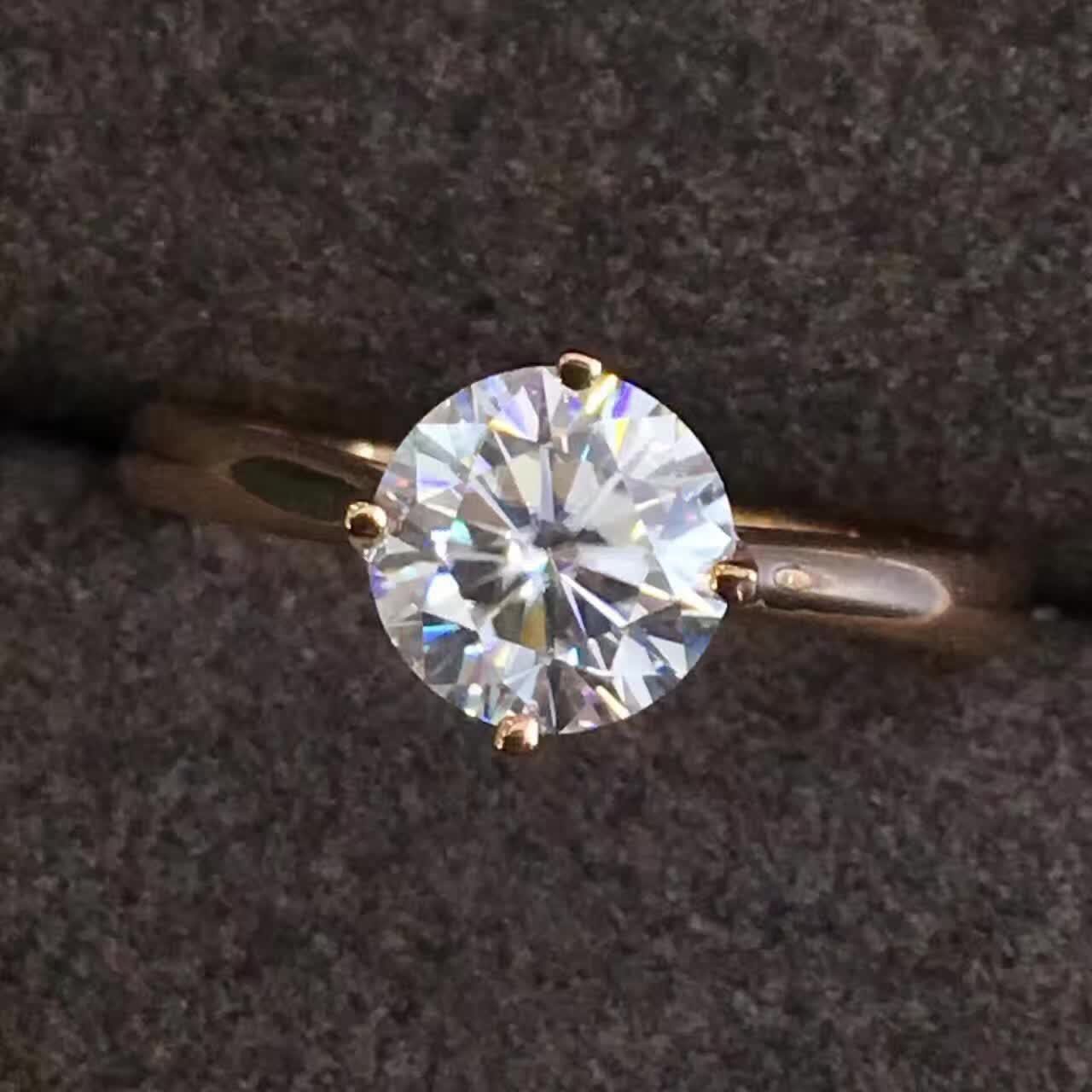 钻石莫桑戒指18k金镶天然南非真钻八心八箭戒指