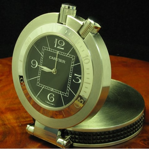 卡地亚cartier瑞士制造大师级高级闹钟银色精钢座钟台钟