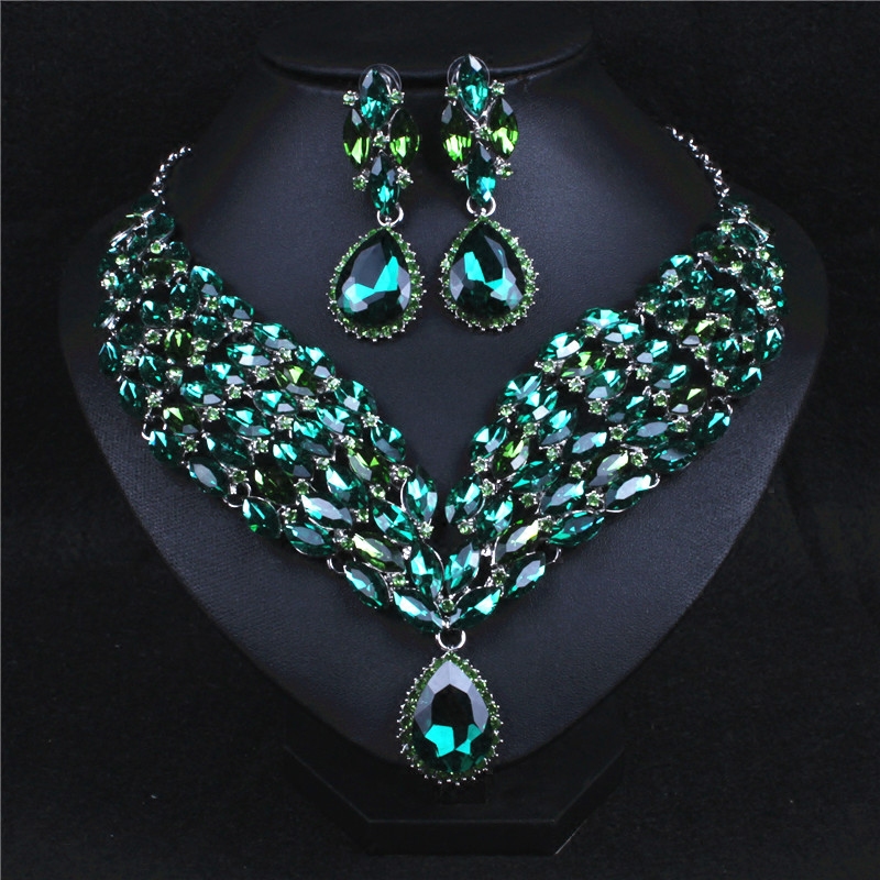 欧美大牌项链天使翅膀绿宝石项链套装短款锁骨宴会项链