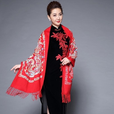 春秋民族绣花婚宴红色披肩优雅旗袍搭配围巾