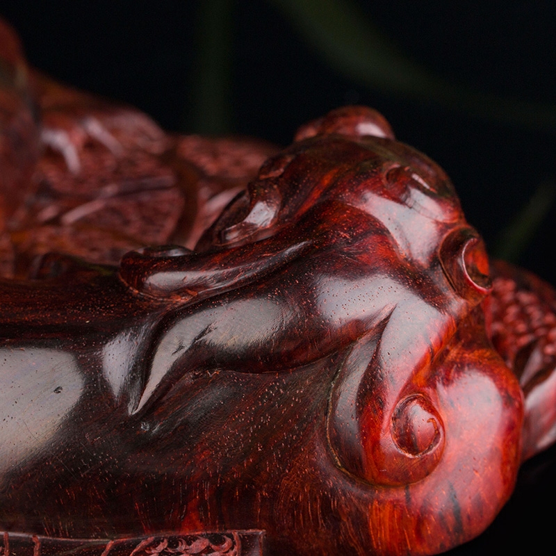 小叶螭龙龙虫并雕斋印度紫檀雕件摆件精品木雕手把摆件