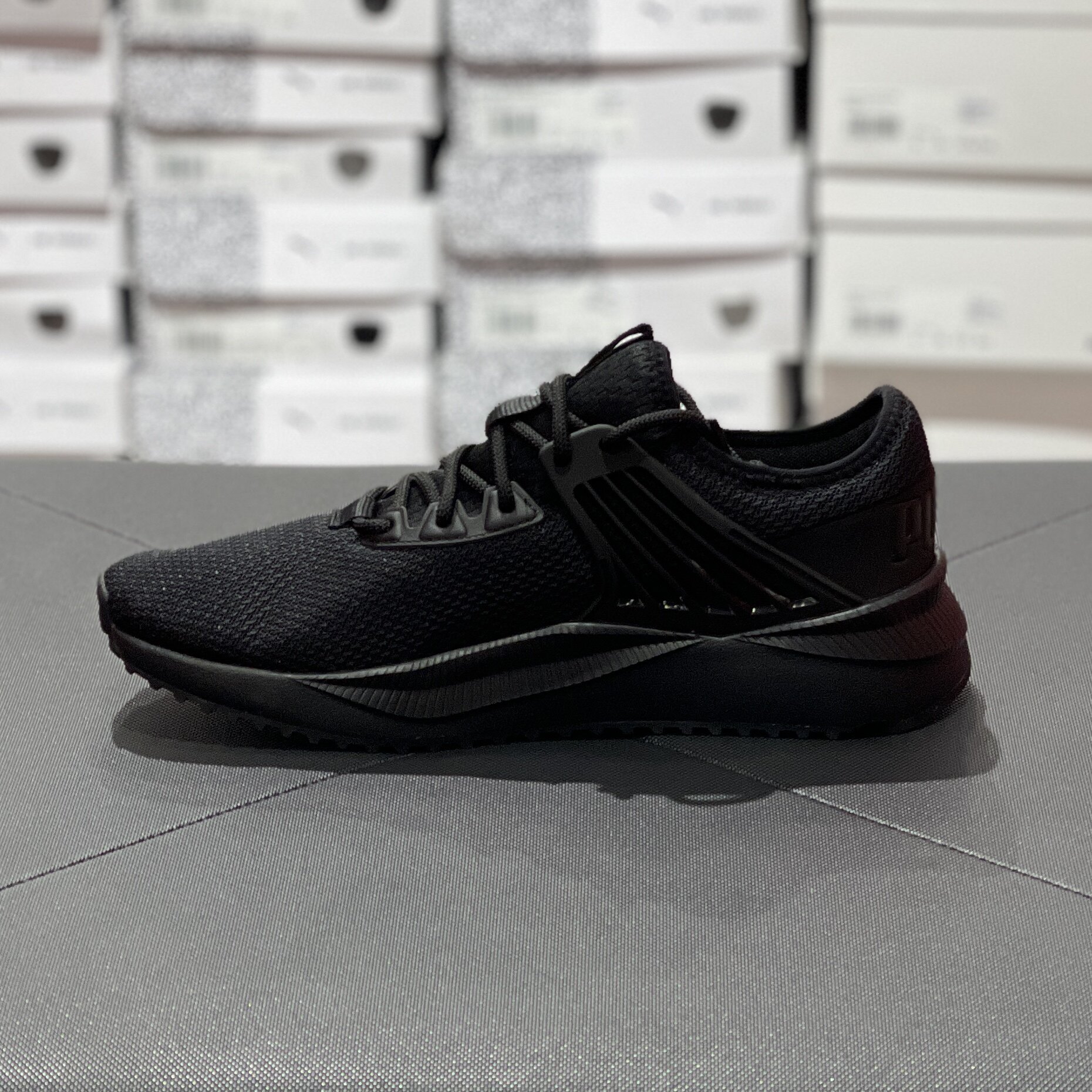 puma彪马新款pacerfuture男子黑武士休闲缓震透气跑步鞋