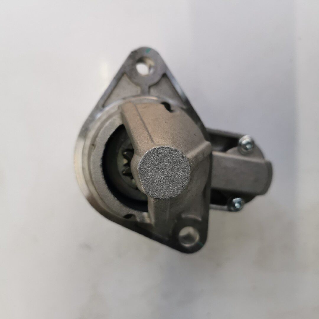 适用于长安悦翔逸动cx20v5欧诺星光欧力威起动机启动启动马达