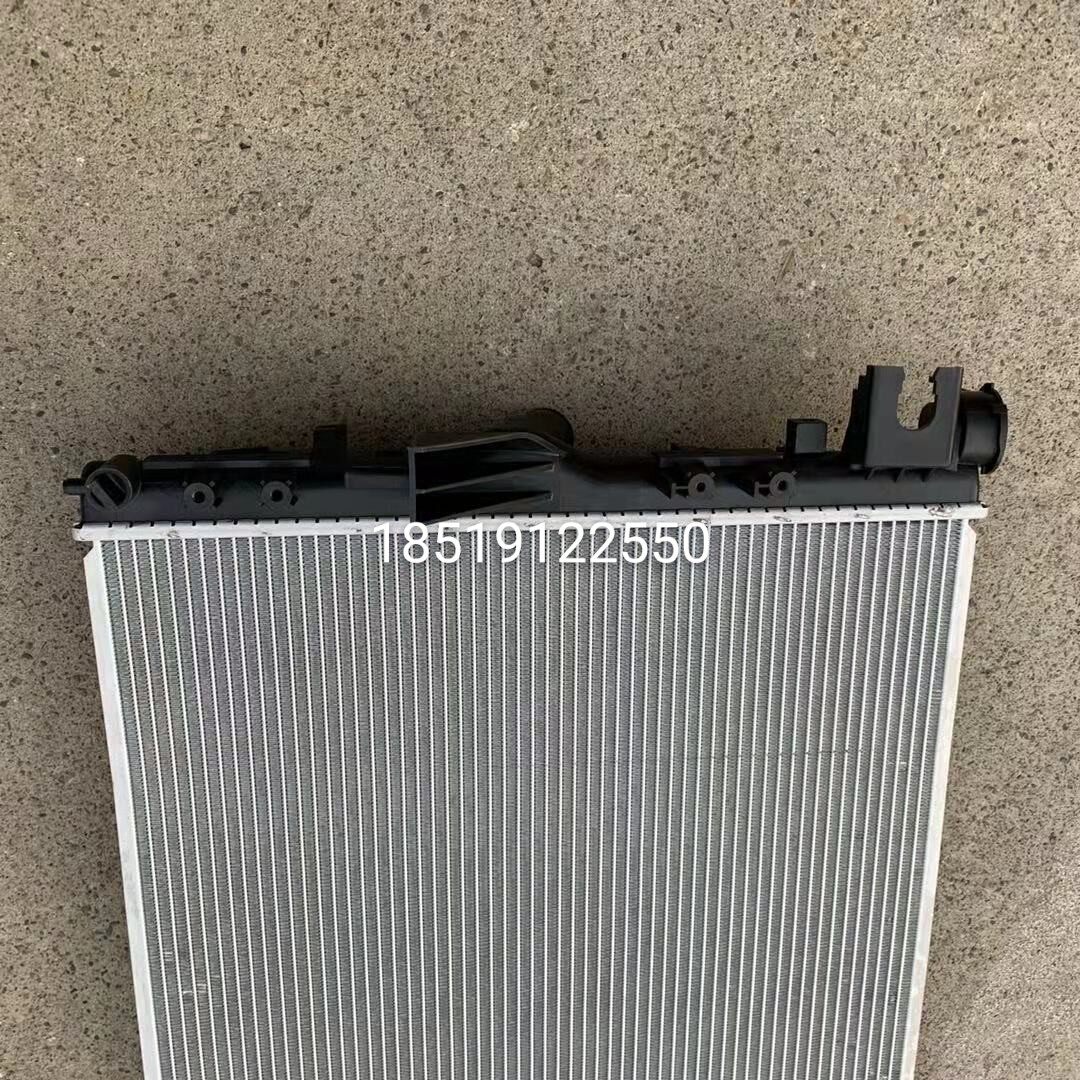 散热器jeep牧马人jk38l36l30l排量水箱发动机风扇水箱