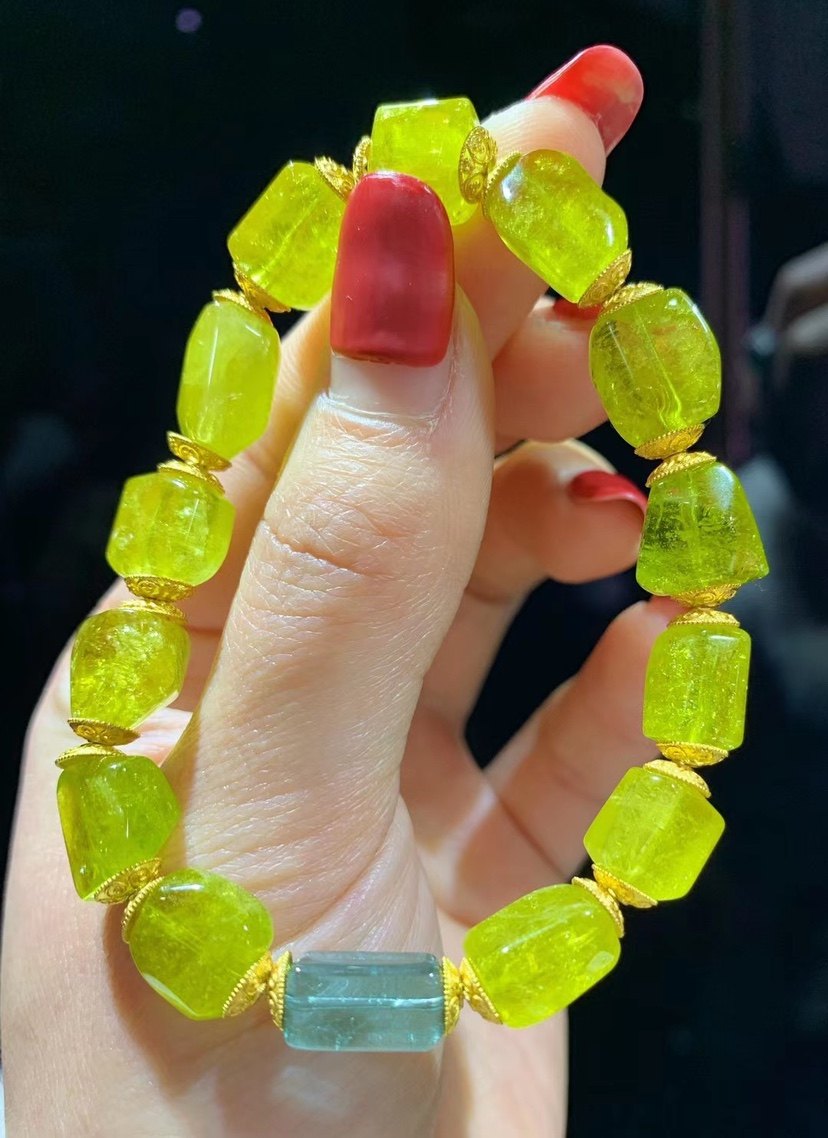 金丝雀更为112参数稀少黄碧玺通透晶体手链碧玺手链